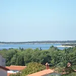 Purple House * Pula