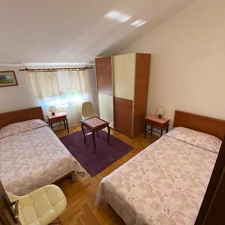 Purple House דירה