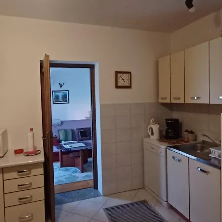 Purple House דירה פולה